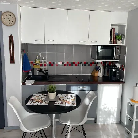 Studio Montagnac Apartament